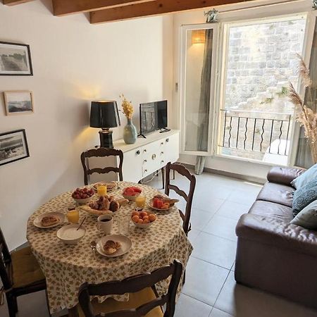 Maison De Village Avec Garage エーグ・モルト エクステリア 写真