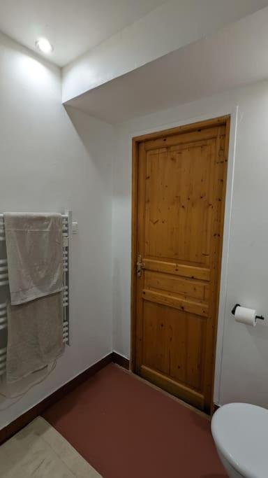 Maison De Village Avec Garage エーグ・モルト エクステリア 写真