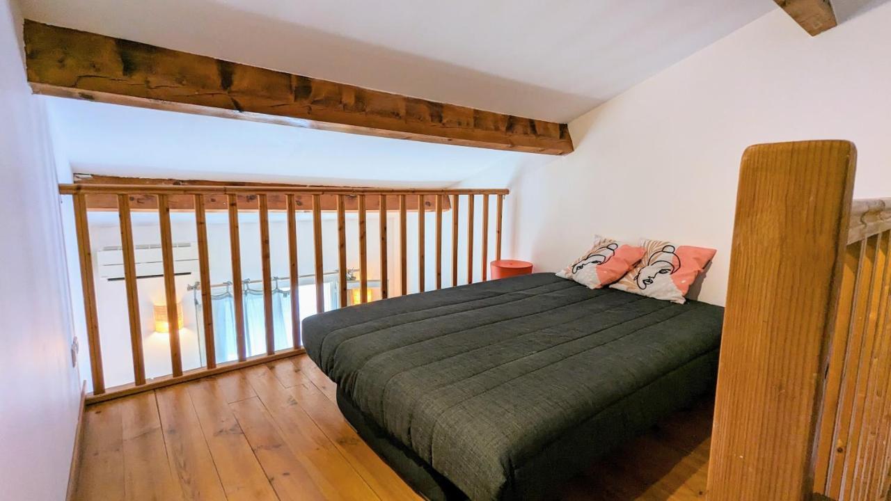 Maison De Village Avec Garage エーグ・モルト エクステリア 写真